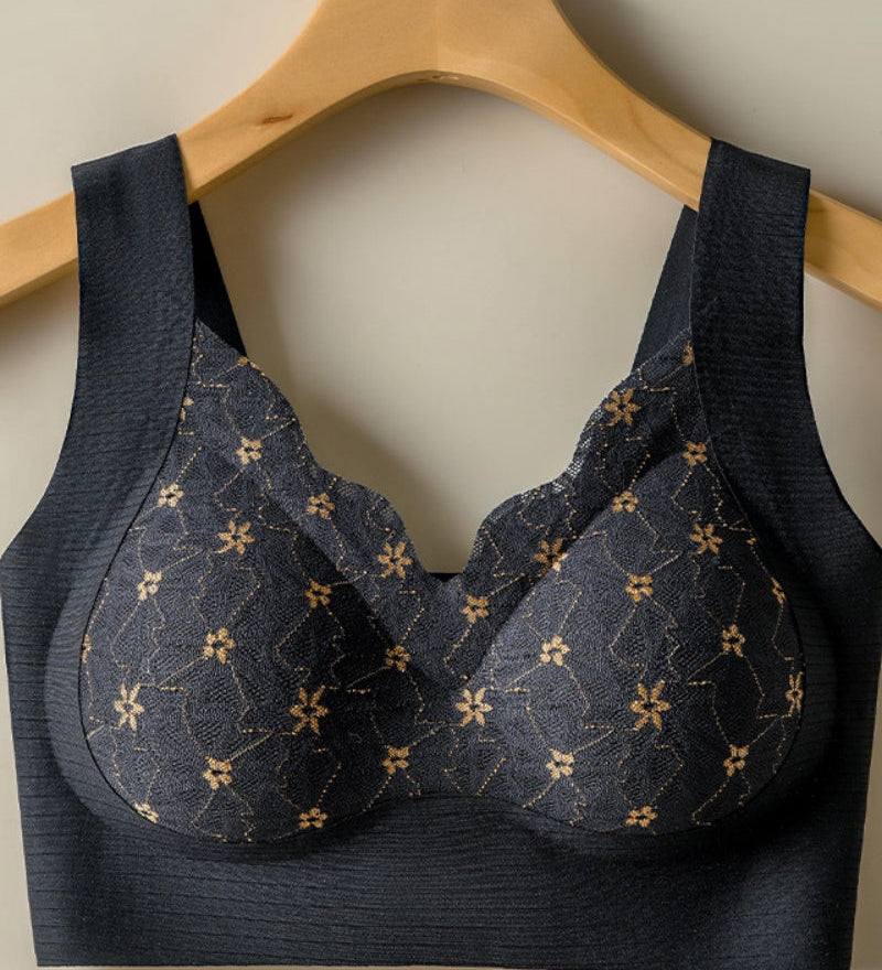 Wire Free Seamless Thin Breathable Bra with Delicate Floral Lace