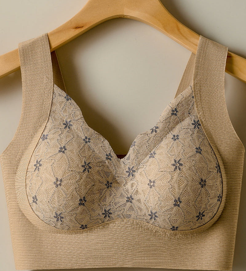 Wire Free Seamless Thin Breathable Bra with Delicate Floral Lace